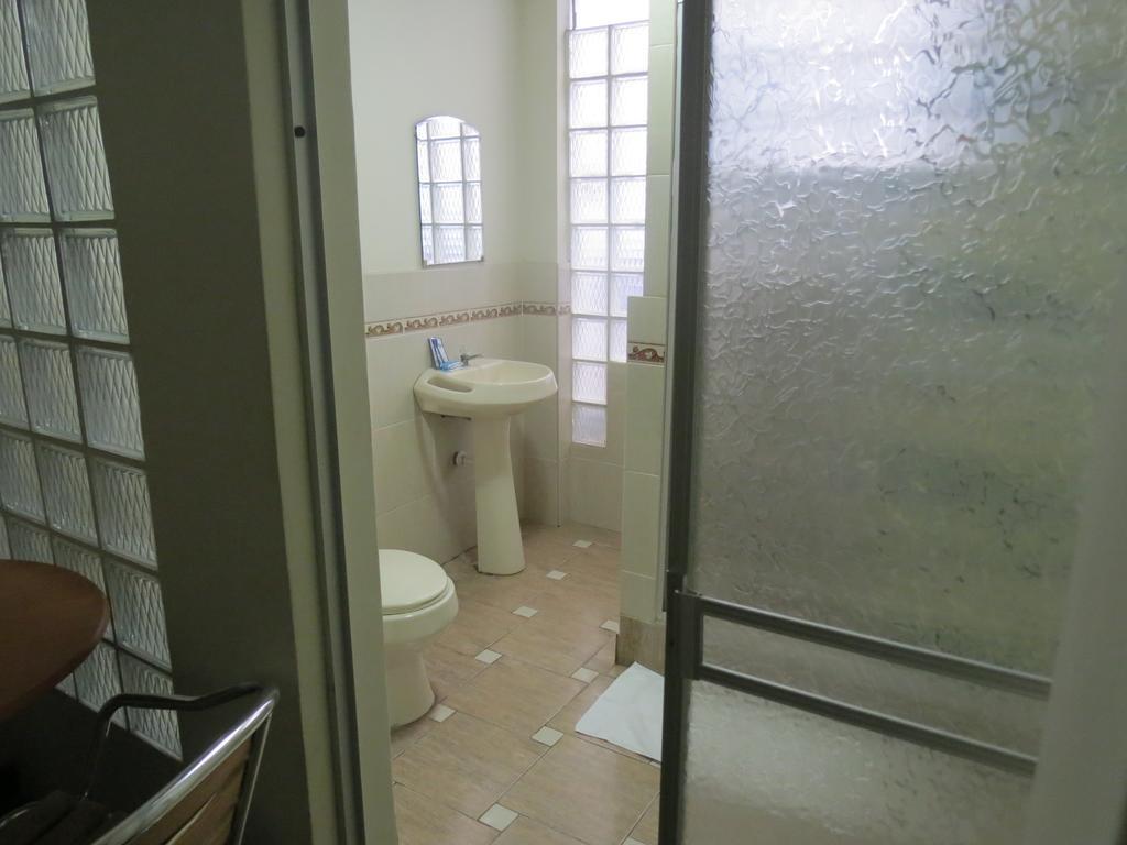 Residencial El Sol De Los Pinos Bed & Breakfast Trujillo Exterior photo
