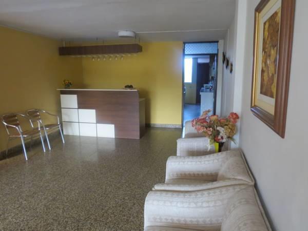 Residencial El Sol De Los Pinos Bed & Breakfast Trujillo Exterior photo