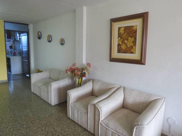 Residencial El Sol De Los Pinos Bed & Breakfast Trujillo Exterior photo