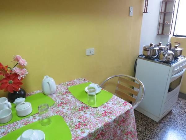 Residencial El Sol De Los Pinos Bed & Breakfast Trujillo Exterior photo